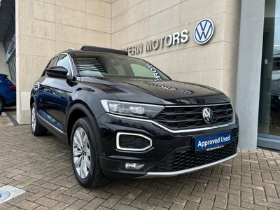 2021 - Volkswagen T-Roc Automatic