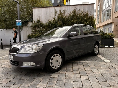 2012 - Skoda Octavia Manual