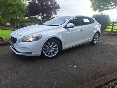 2014 - Volvo V40 Automatic