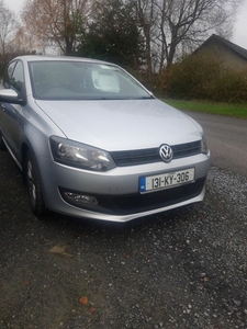 2013 - Volkswagen Polo Manual