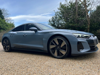 AUDI E-TRON GT QUATTRO