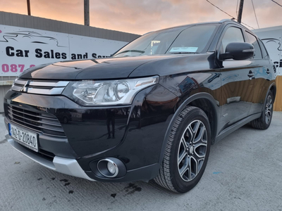 MITSUBISHI OUTLANDER