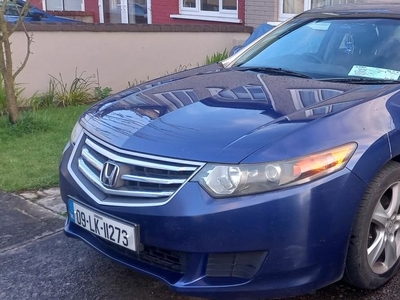 2009 - Honda Accord ---