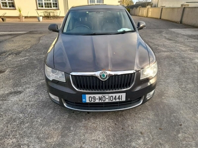 2009 - Skoda Superb ---