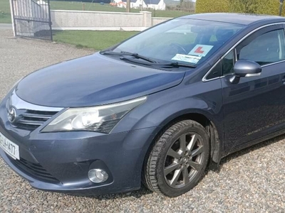 2012 - Toyota Avensis Manual