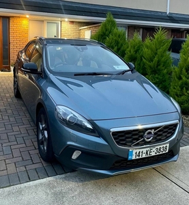 2014 - Volvo V40 Automatic