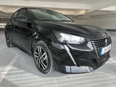 2023 - Peugeot 208 Manual