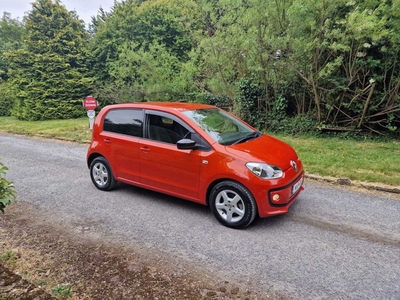 2014 - Volkswagen Up! Automatic