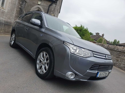 2015 - Mitsubishi Outlander Automatic