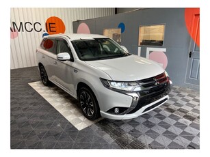 2017 (171) Mitsubishi Outlander