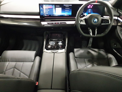 BMW I5