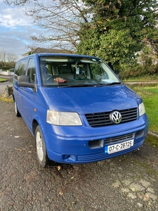 2007 - Volkswagen Shuttle Manual