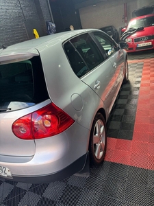 2008 - Volkswagen Golf Manual