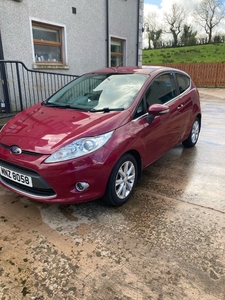 2009 - Ford Fiesta Manual