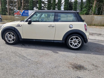 2009 - Mini Cooper Manual