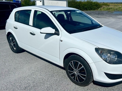 2009 - Vauxhall Astra ---