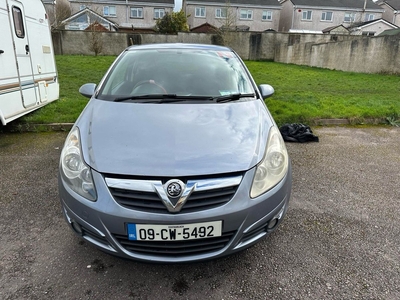 2009 - Vauxhall Corsa ---