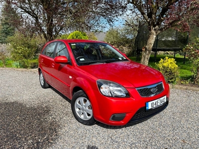 2010 - Kia Rio Manual