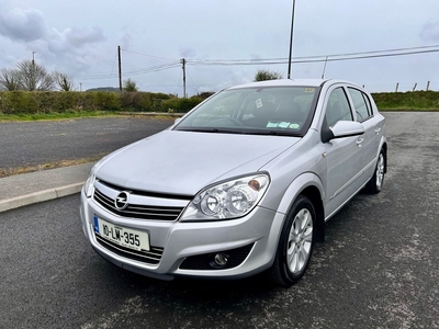 2010 - Opel Astra Manual