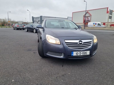 2010 - Opel Insignia Manual