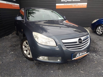 2010 - Opel Insignia Manual