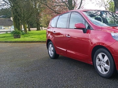 2010 - Renault Grand Scenic Manual