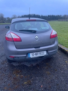 2010 - Renault Megane Manual