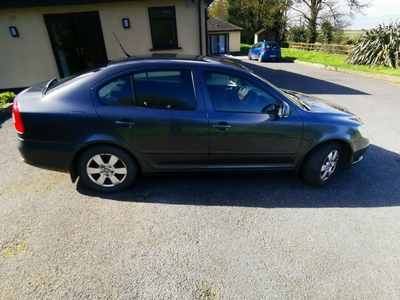 2010 - Skoda Octavia Manual