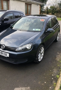 2010 - Volkswagen Golf Manual