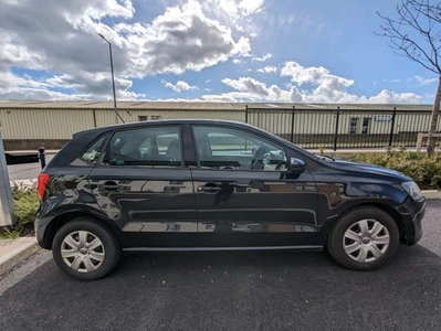 2010 - Volkswagen Polo Manual