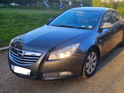 2011 - Opel Insignia Manual