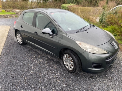 2011 - Peugeot 207 Manual