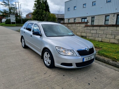 2011 - Skoda Octavia Manual