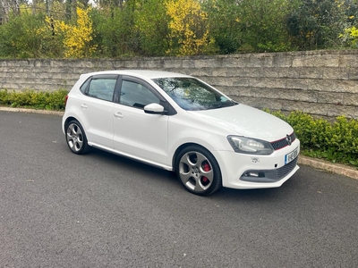 2011 - Volkswagen Polo Automatic