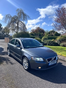 2011 - Volvo S40 Manual