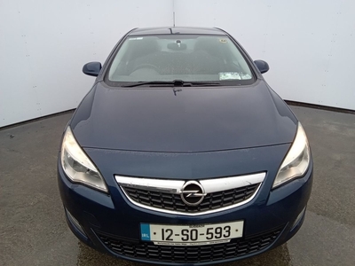 2012 - Opel Astra Manual