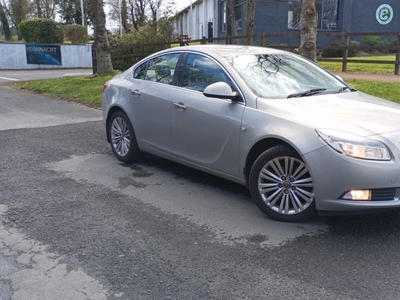 2012 - Opel Insignia Manual