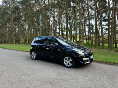 2012 - Renault Scenic Manual