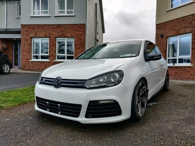 2012 - Volkswagen Golf Manual