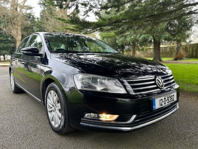 2012 - Volkswagen Passat Manual