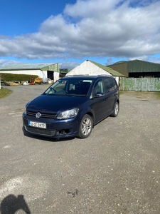 2012 - Volkswagen Touran Manual