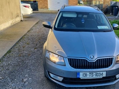 2013 - Skoda Octavia Manual