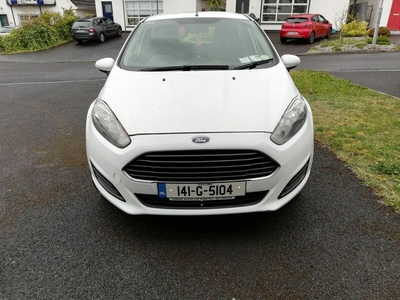 2014 - Ford Fiesta Manual