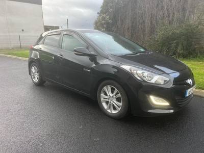 2014 - Hyundai i30 Manual