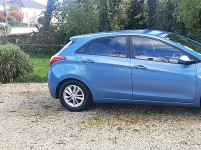 2014 - Hyundai i30 Manual