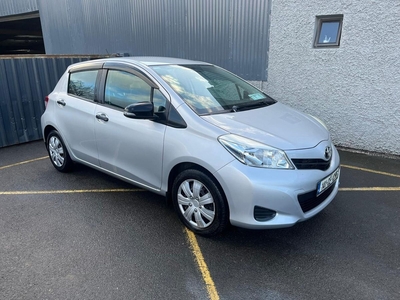 2014 - Toyota Yaris Manual