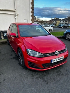 2014 - Volkswagen Golf Manual