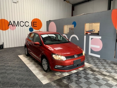 2014 - Volkswagen Polo Automatic