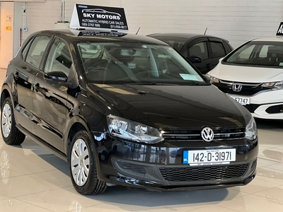 2014 - Volkswagen Polo Automatic