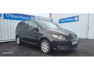 2014 - Volkswagen Touran Manual